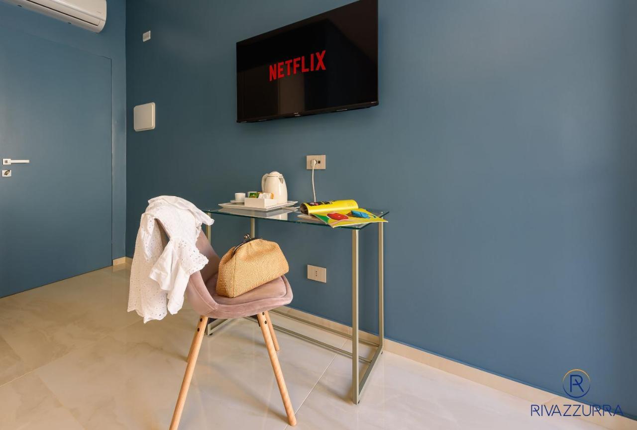 Rivazzurra Beach Rooms 산비토로카포 외부 사진