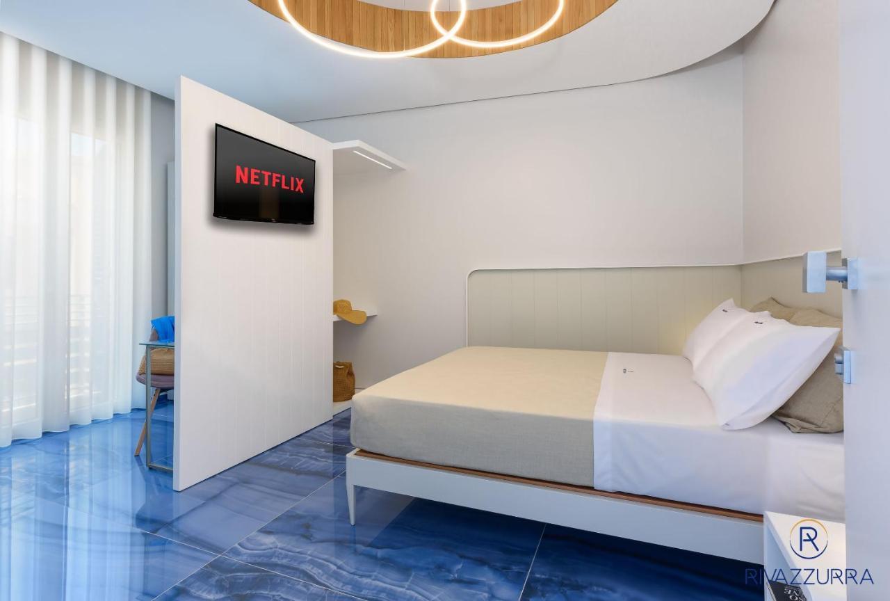 Rivazzurra Beach Rooms 산비토로카포 외부 사진