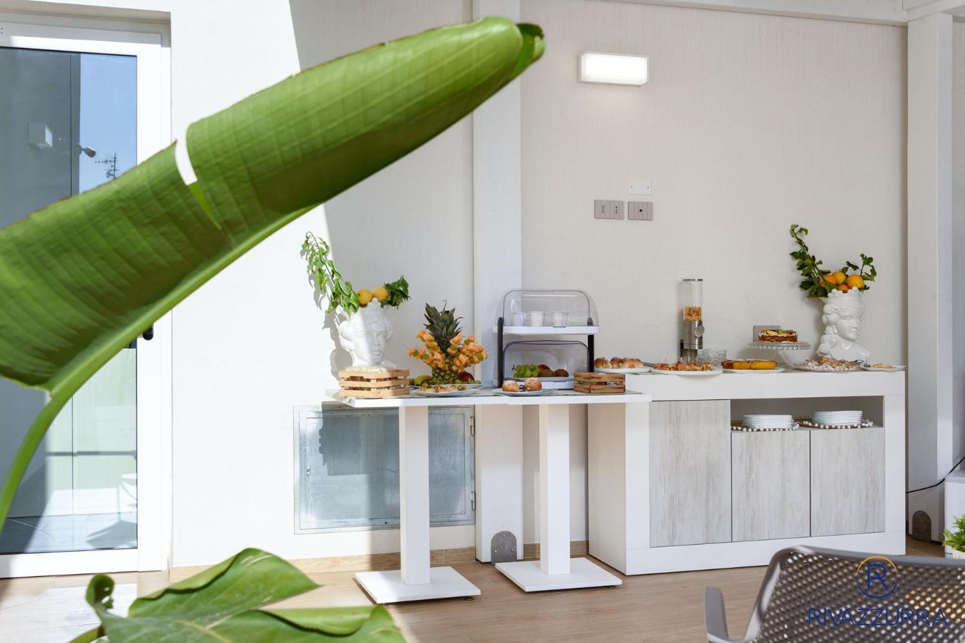 Rivazzurra Beach Rooms 산비토로카포 외부 사진