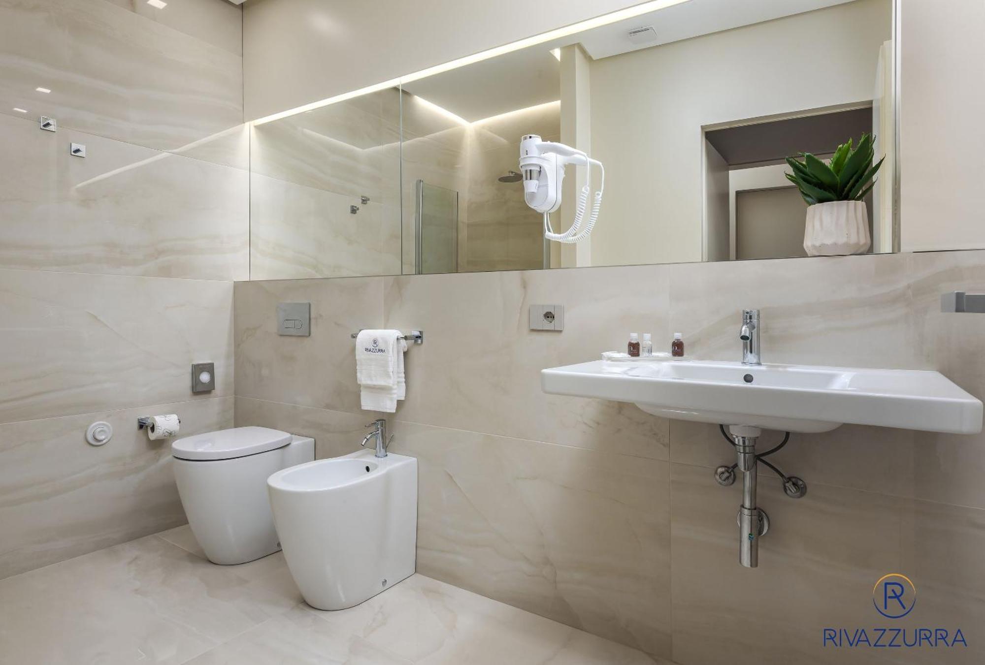 Rivazzurra Beach Rooms 산비토로카포 외부 사진