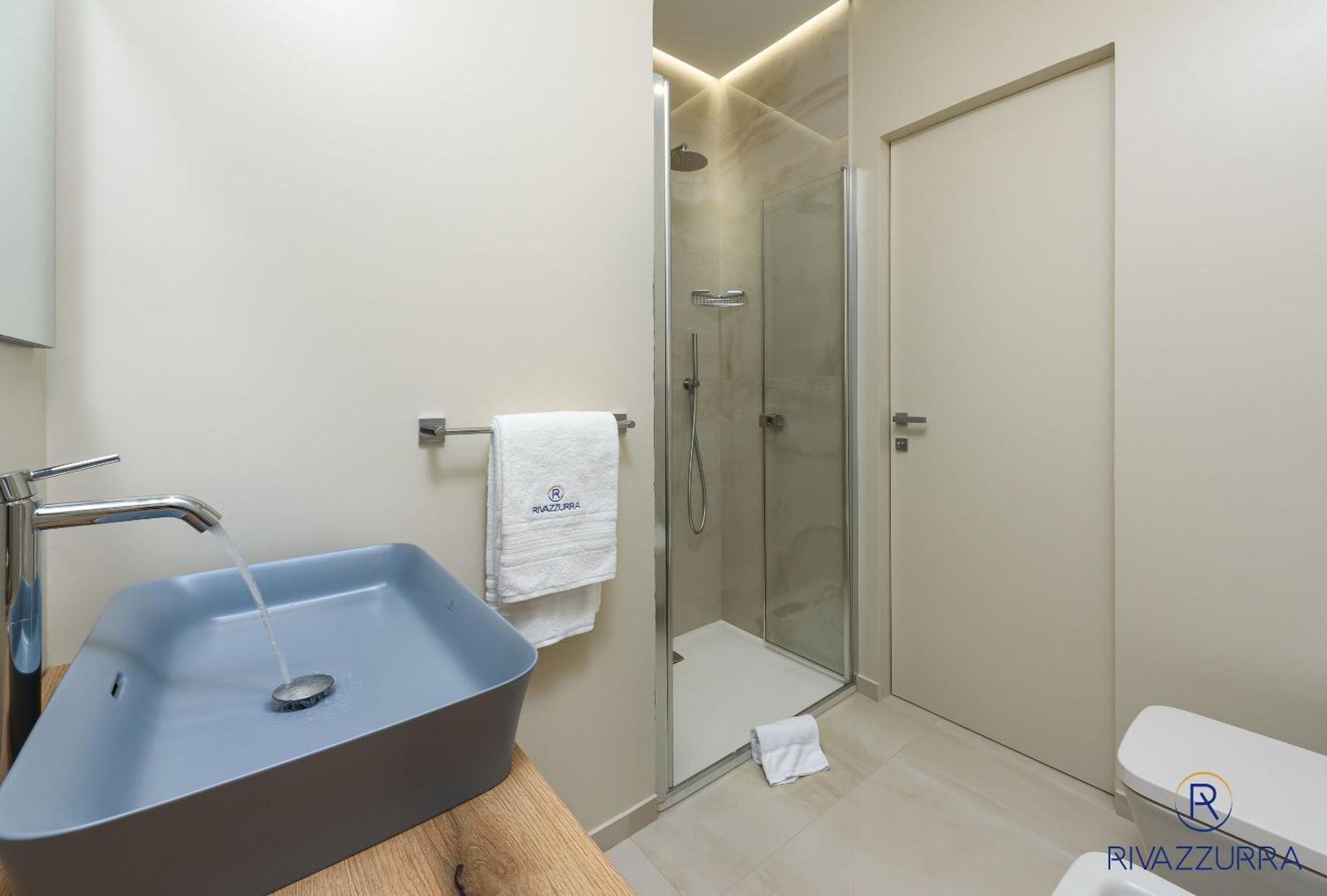 Rivazzurra Beach Rooms 산비토로카포 외부 사진