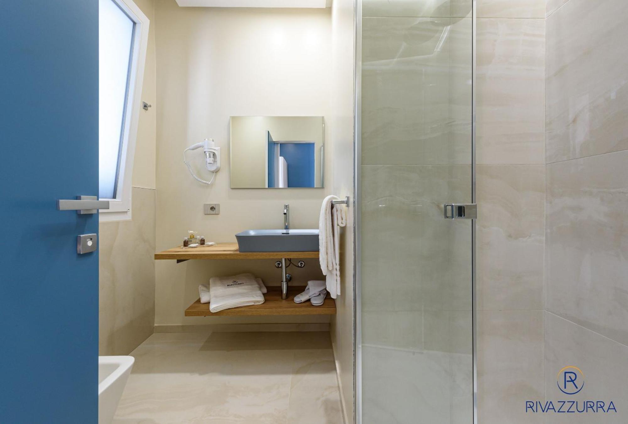 Rivazzurra Beach Rooms 산비토로카포 외부 사진